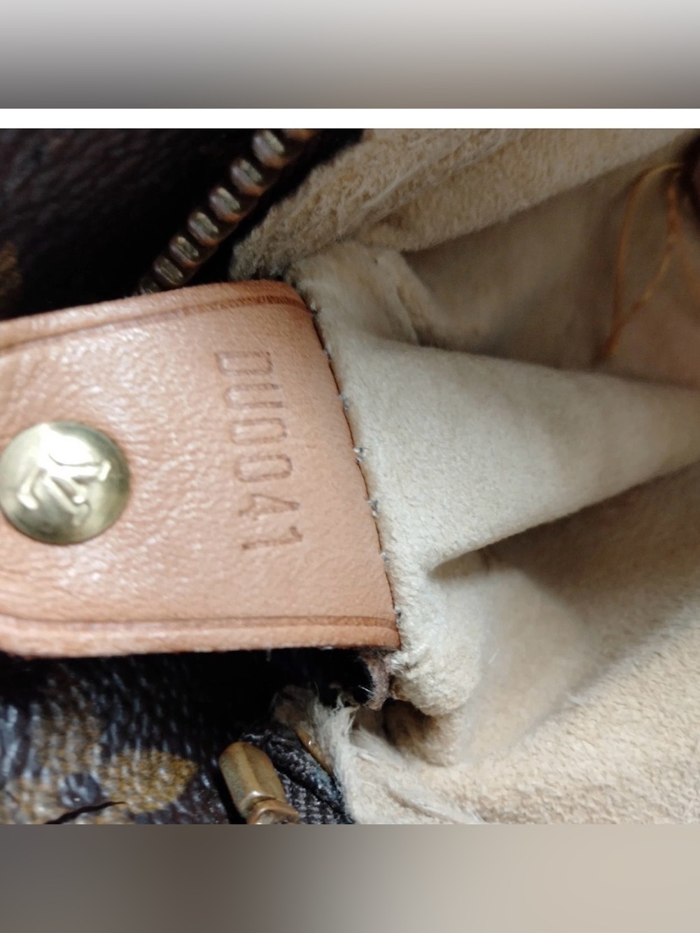 ✅AUTHENTIC✅LOUIS VUITTON LOOPING GM - Picture 13 of 14